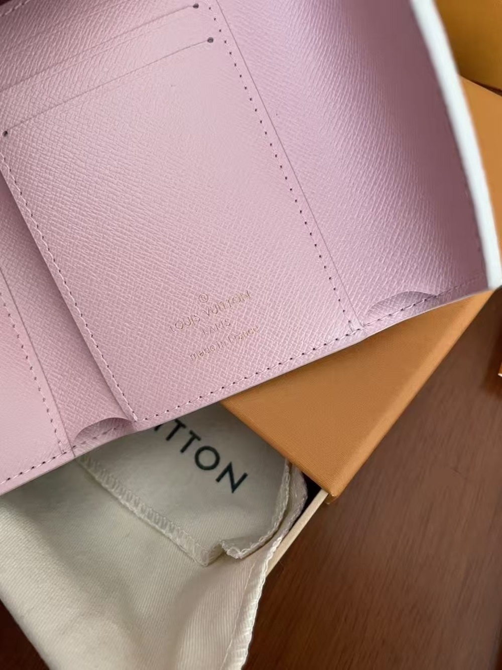 Louis Vuitton Damier Azur Compact Wallet in White/Pink - Picture 3 of 8